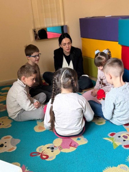 Socialinių-emocinių kompetencijų stiprinimo projektas „Liečiu – jaučiu Tave“.